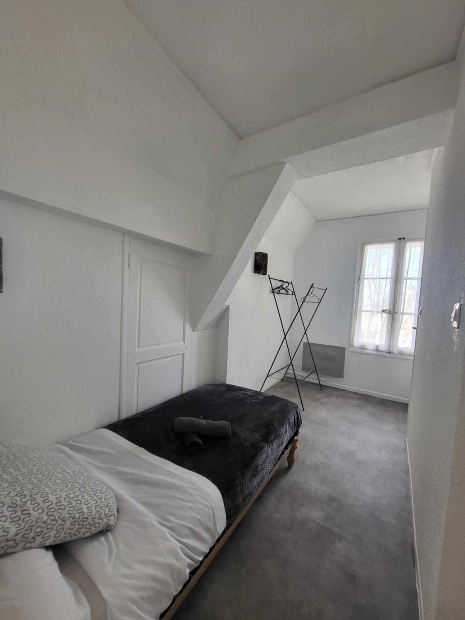 Hotel Le Chalet Valras-Plage Bagian luar foto