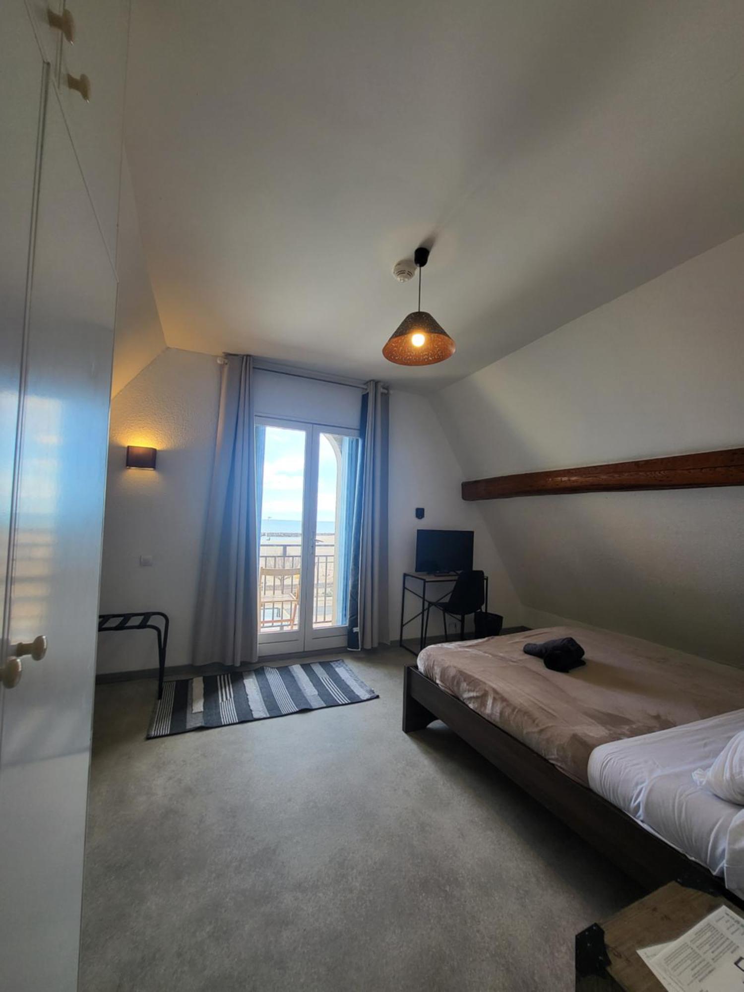 Hotel Le Chalet Valras-Plage Bagian luar foto