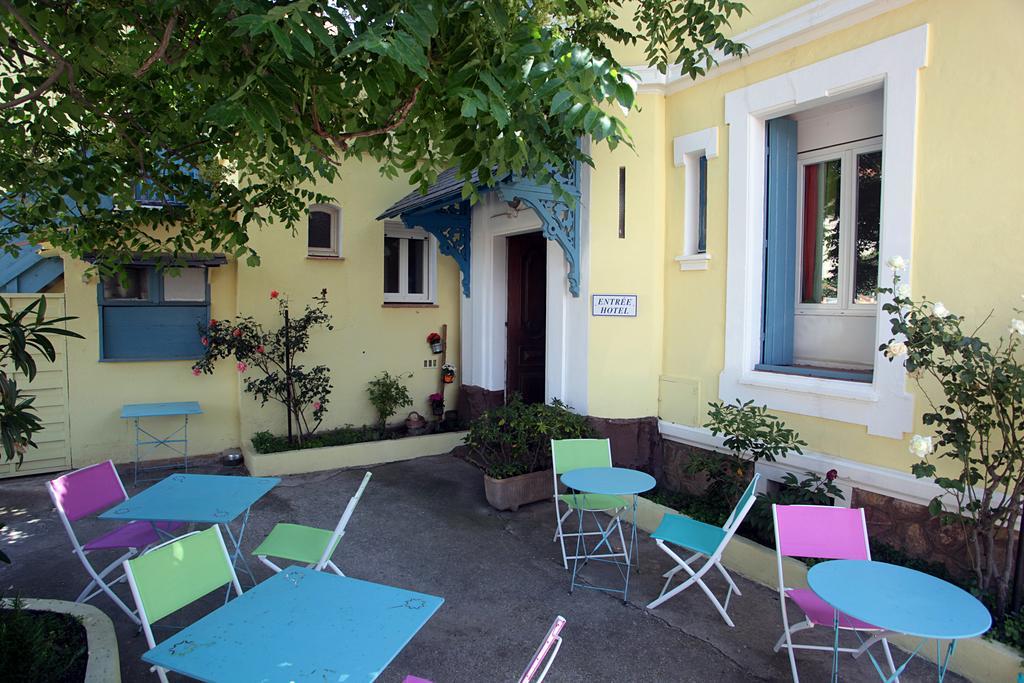 Hotel Le Chalet Valras-Plage Bagian luar foto